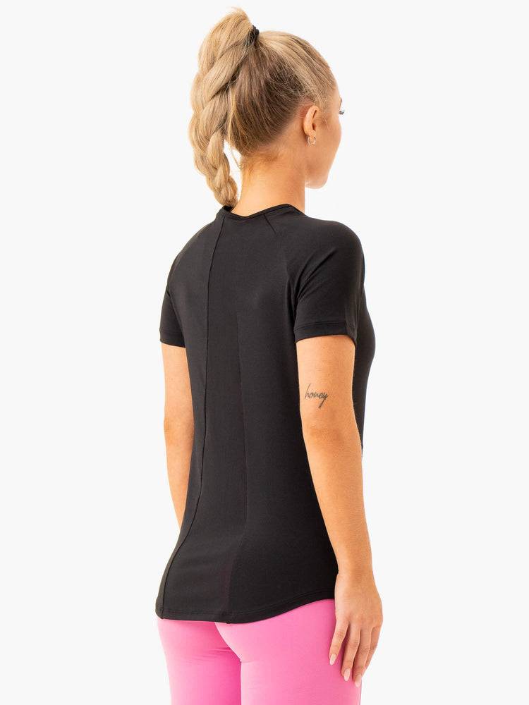 Koszulki Damskie Ryderwear Women T Shirts Level Up Treningowe Czarne | PL1367KI