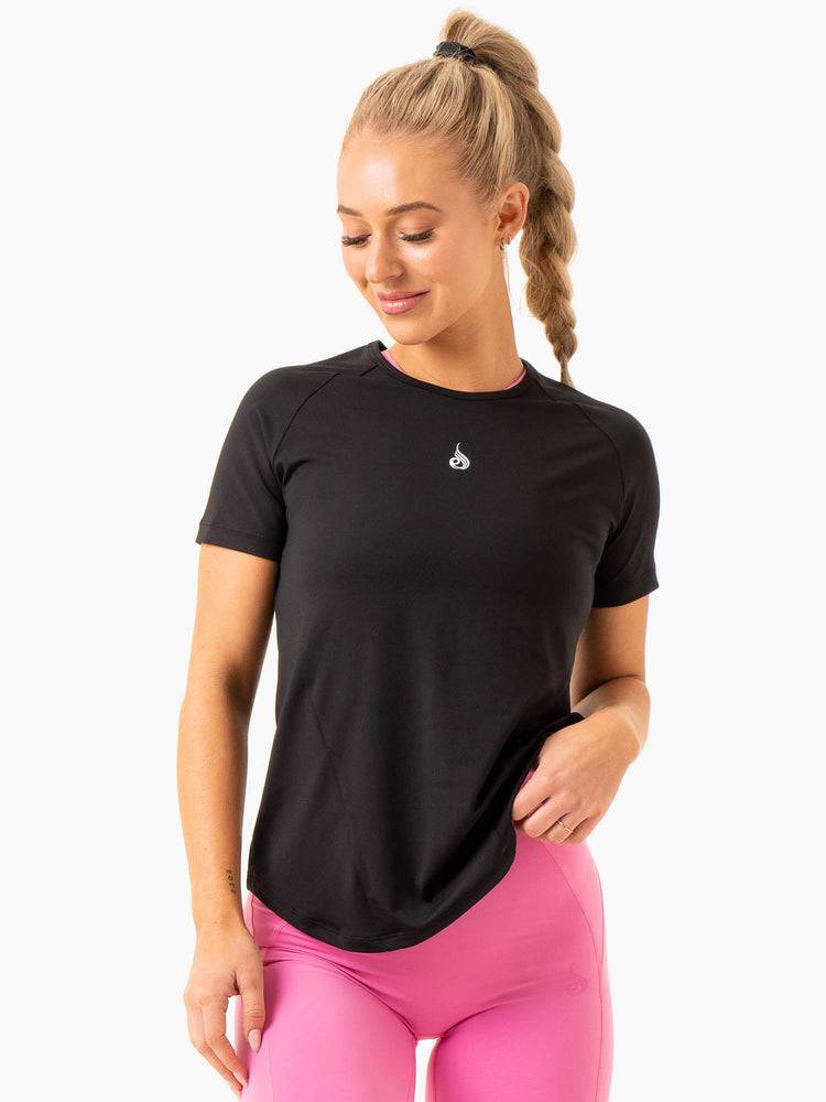 Koszulki Damskie Ryderwear Women T Shirts Level Up Treningowe Czarne | PL1367KI