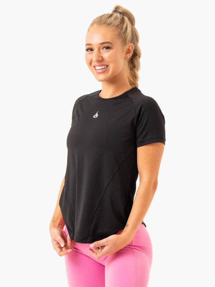 Koszulki Damskie Ryderwear Women T Shirts Level Up Treningowe Czarne | PL1367KI