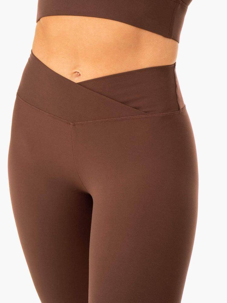 Legginsy Damskie Ryderwear Women Leggings Serene Cross Over Scrunch Czekolada | PL2360KI