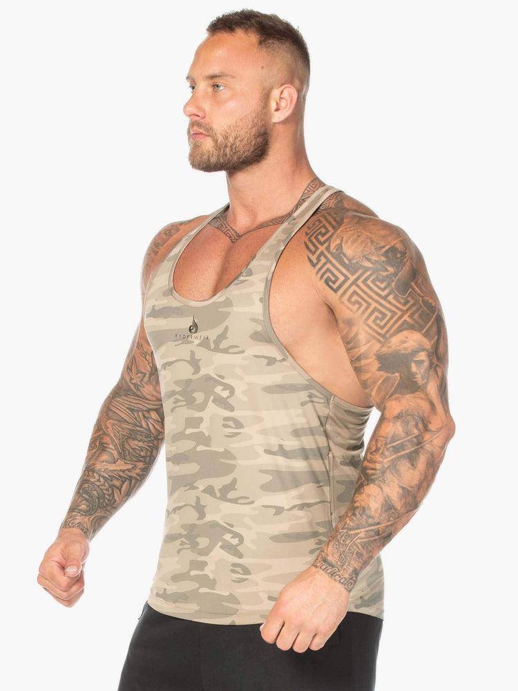 Podkoszulki Męskie Ryderwear Men Tanks Camo Gym Stringers T-Back Brązowe Camo | PL2647PQ