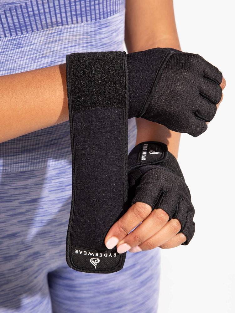 Rękawiczki Damskie Ryderwear Women Gloves Wrap Lifting Czarne | PL1052GL