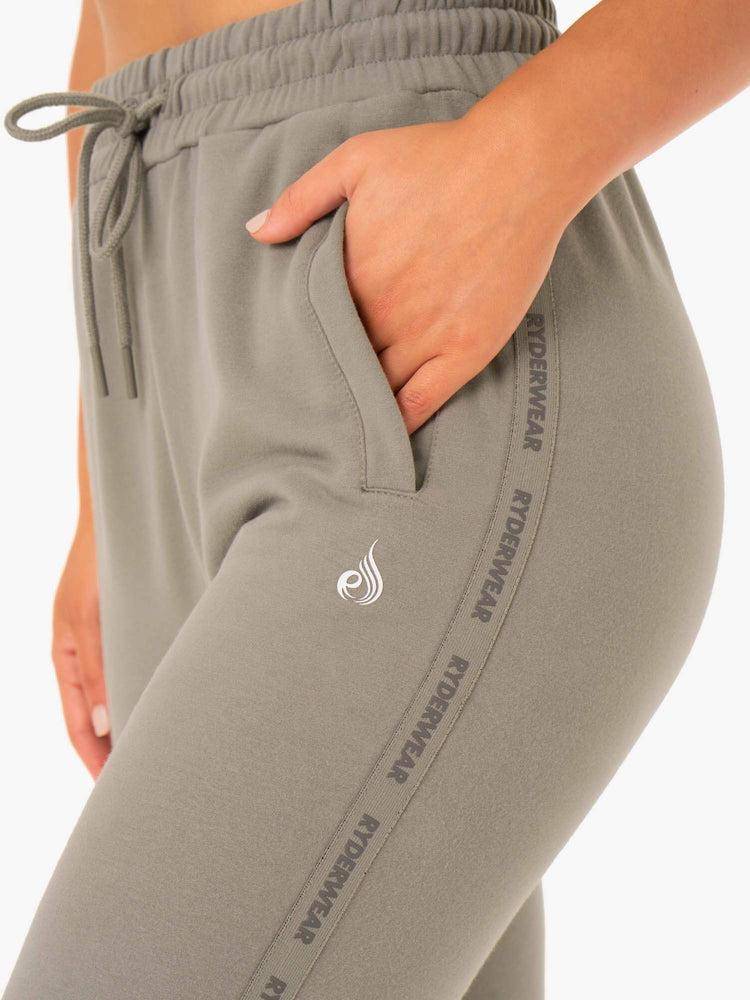 Spodnie Sportowe Damskie Ryderwear Women Track Pants Base High Waisted Khaki | PL1098OR