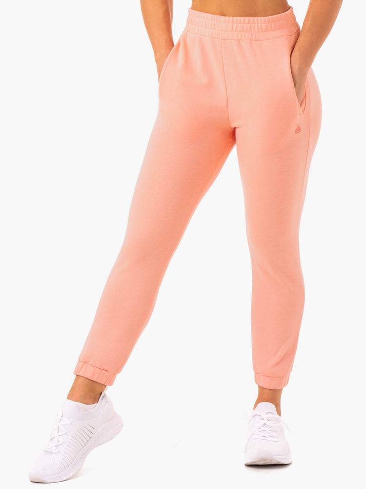 Spodnie Sportowe Damskie Ryderwear Women Track Pants Adapt Koralowe | PL1110XF