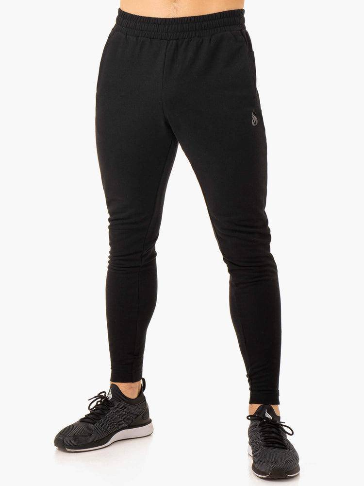 Spodnie Sportowe Męskie Ryderwear Men Track Pants Pursuits Czarne | PL3121GL