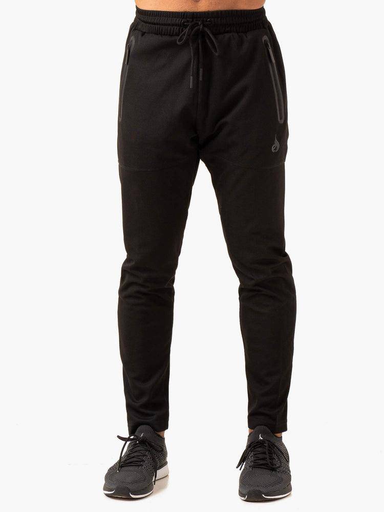 Spodnie Sportowe Męskie Ryderwear Men Track Pants Mesh Treningowe Czarne | PL3125AP