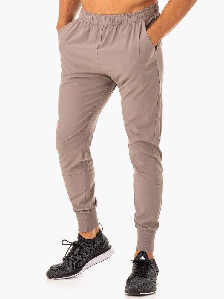 Spodnie Sportowe Męskie Ryderwear Men Track Pants Division Woven Joggers Szare Brązowe | PL3145OR