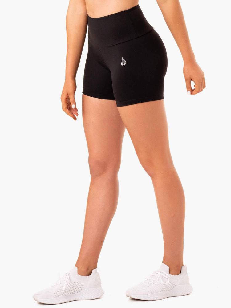 Szorty Damskie Ryderwear Women Shorts Staples Scrunch Bum Mid Length Czarne | PL1951RW