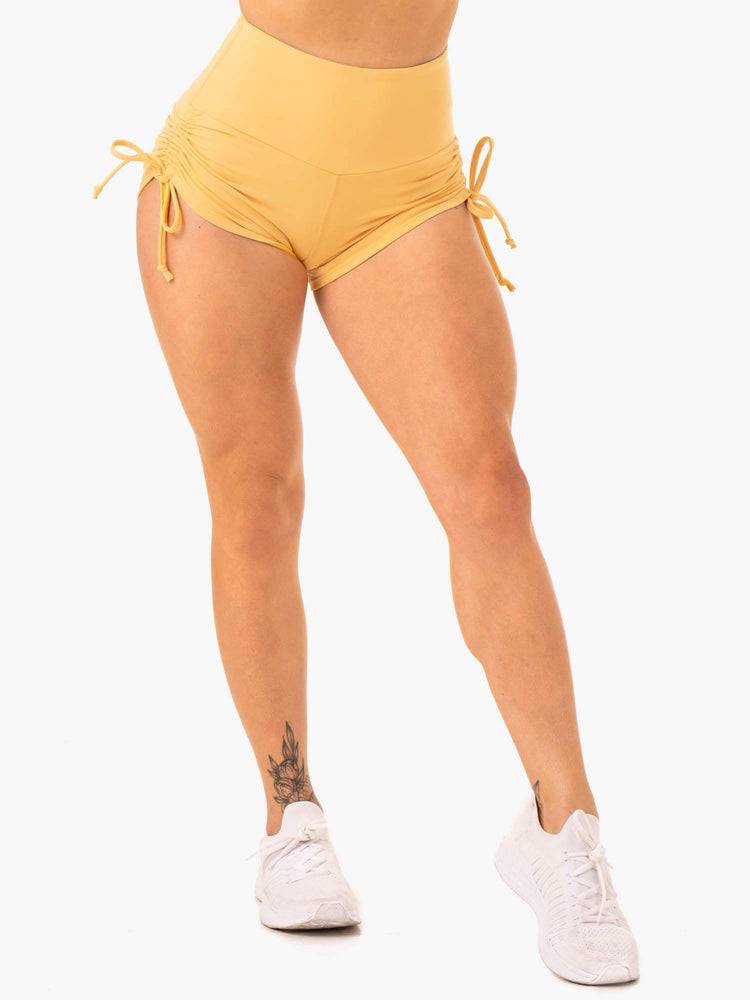 Szorty Damskie Ryderwear Women Shorts Staples Scrunch Bum Tie Up Mango | PL2010AP