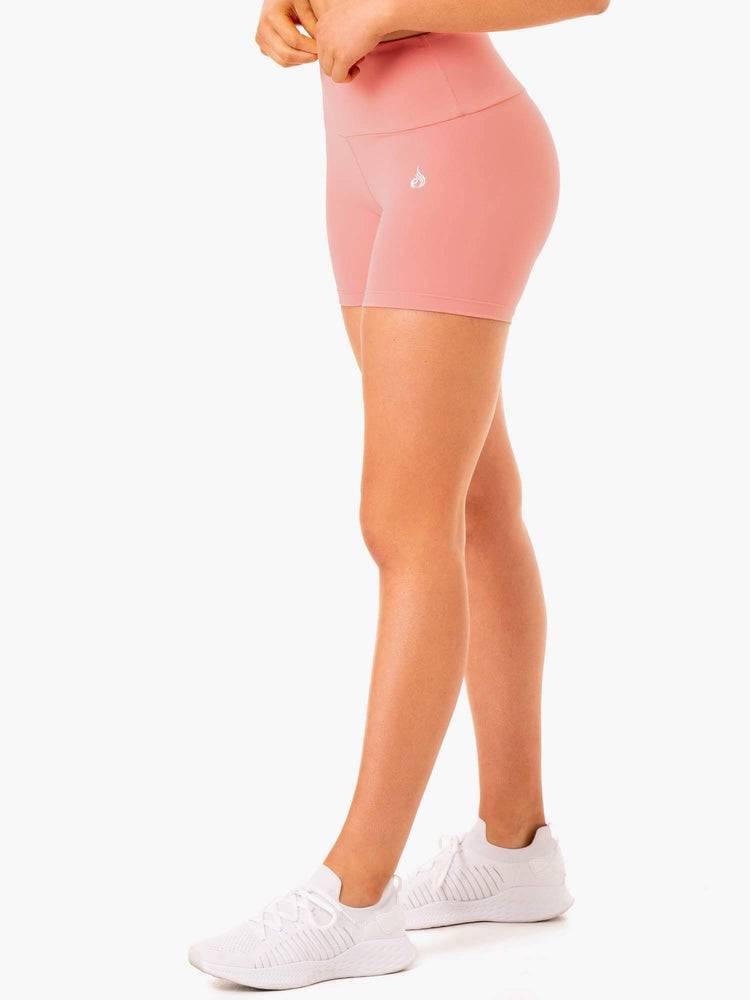 Szorty Damskie Ryderwear Women Shorts Staples Scrunch Bum Mid Length Różowe Różowe | PL2017KI